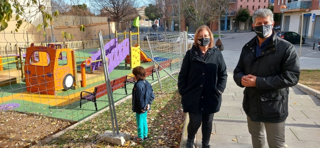 El parques infantiles de la plaza Bernardí Martorell y el paseo Macià de Cambrils abrirán esta semana. El parques infantiles de la plaza Bernardí Martorell y el paseo Macià de Cambrils abrirán esta semana.