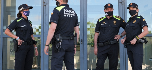 La Policía Local de Cambrils estrena uniforme. La Policía Local de Cambrils estrena uniforme.