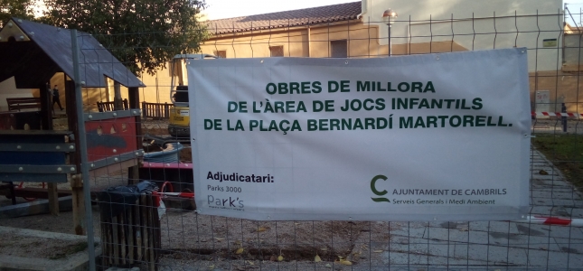 El Ayuntamiento de Cambrils inicia las obras de la primera área de juegos inclusiva. El Ayuntamiento de Cambrils inicia las obras de la primera área de juegos inclusiva.